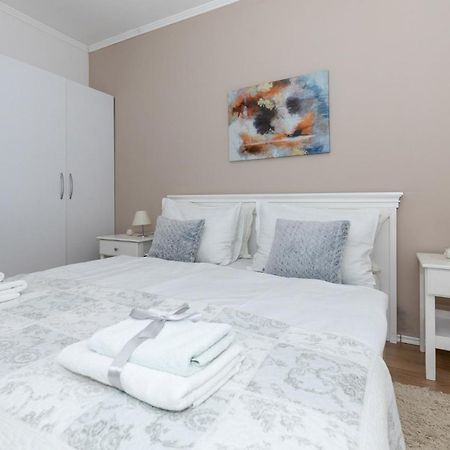 Happy Apartments Mostar Bagian luar foto