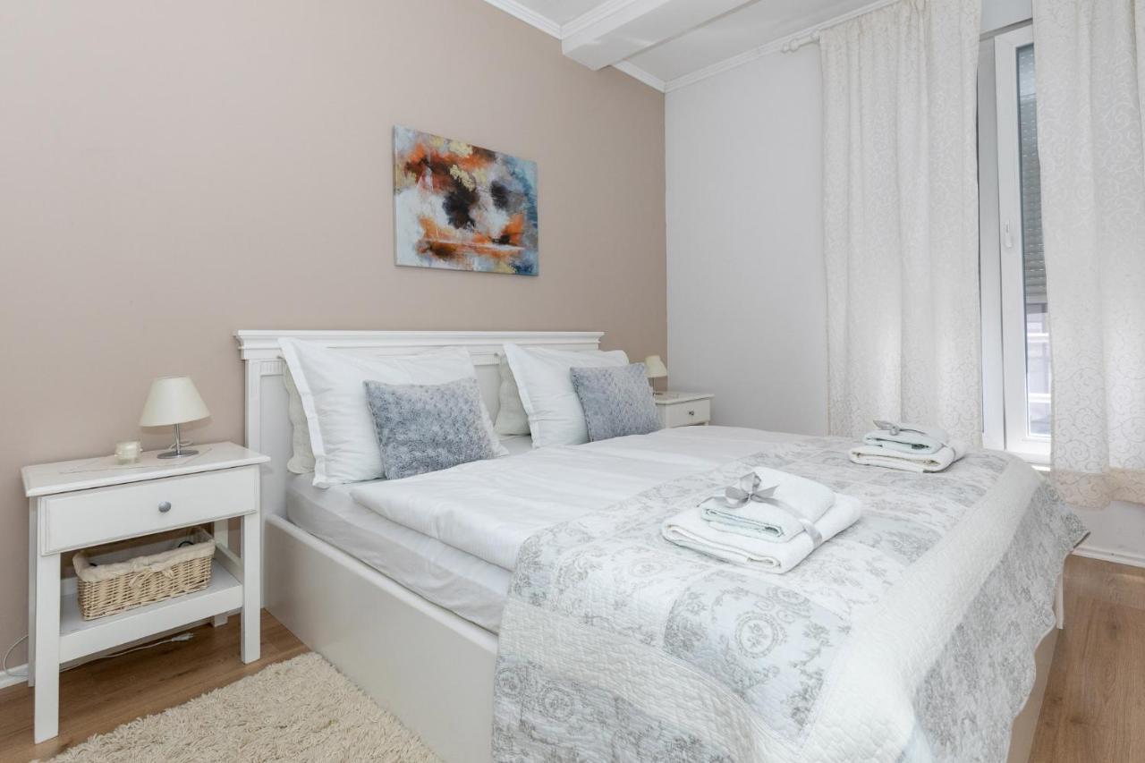 Happy Apartments Mostar Bagian luar foto